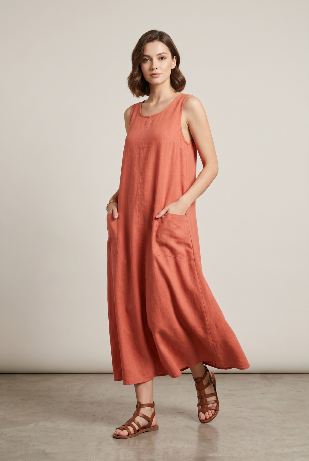 Abito Maxi Corallo con Tasche e Linea Fluida