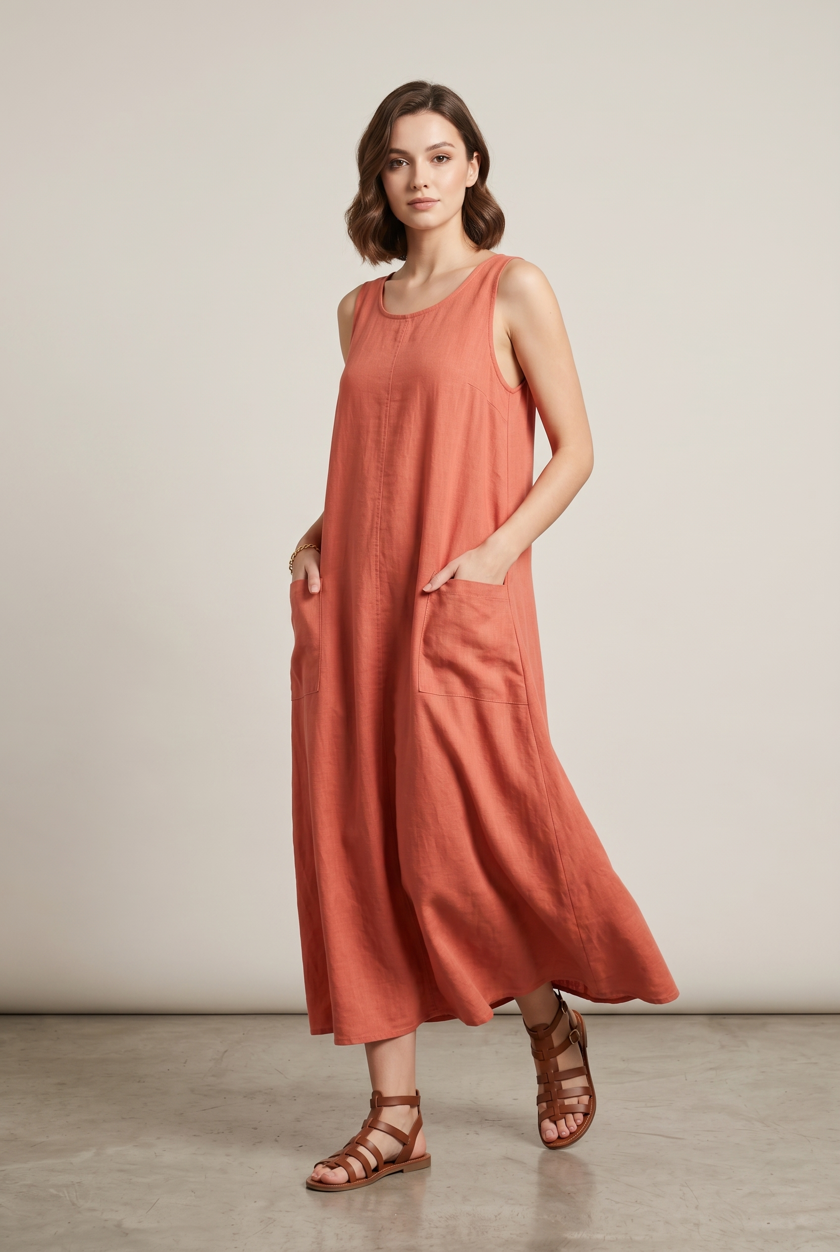 Abito Maxi Corallo con Tasche e Linea Fluida