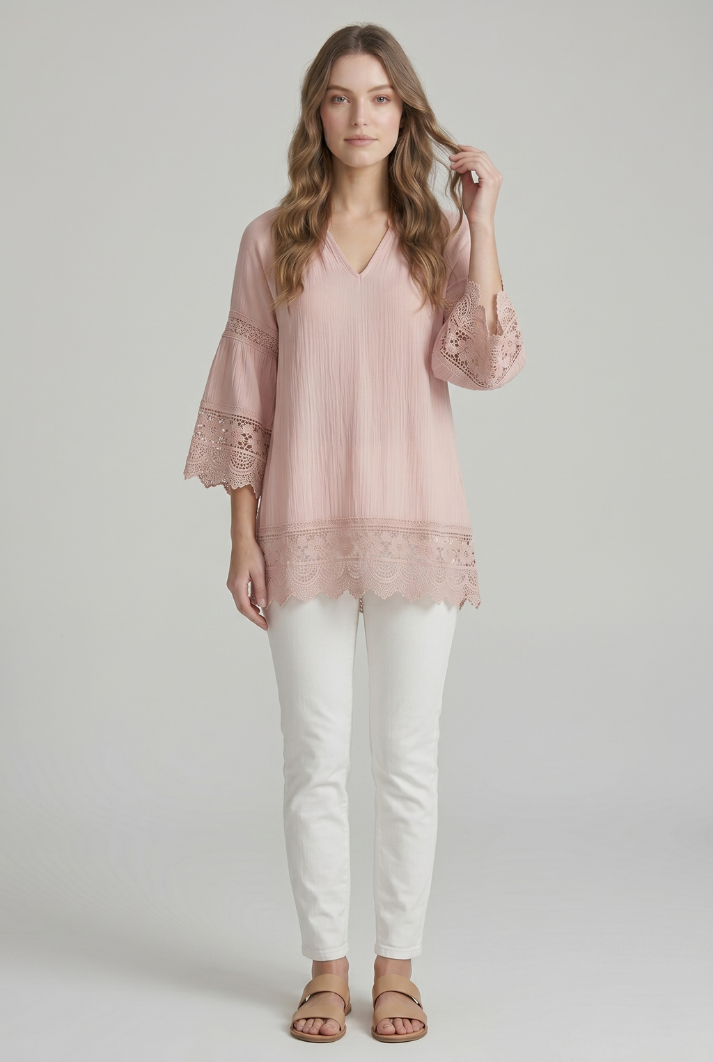 Blusa Boho Rosa con Ricami Floreali e Pizzo